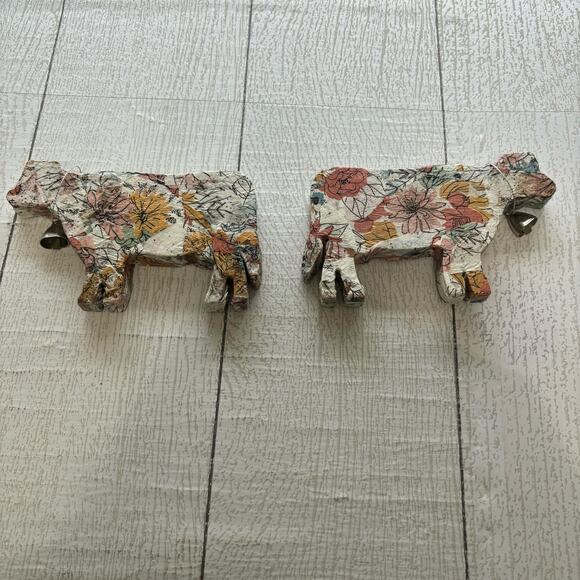 Handcrafted Decoupaged Floral Collage Wooden Cows - Picture 10 of 11